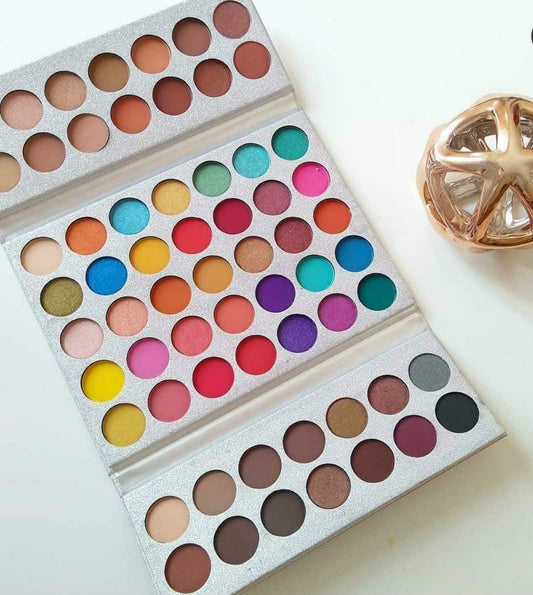 63 COLORS EYESHADOW PALLETE