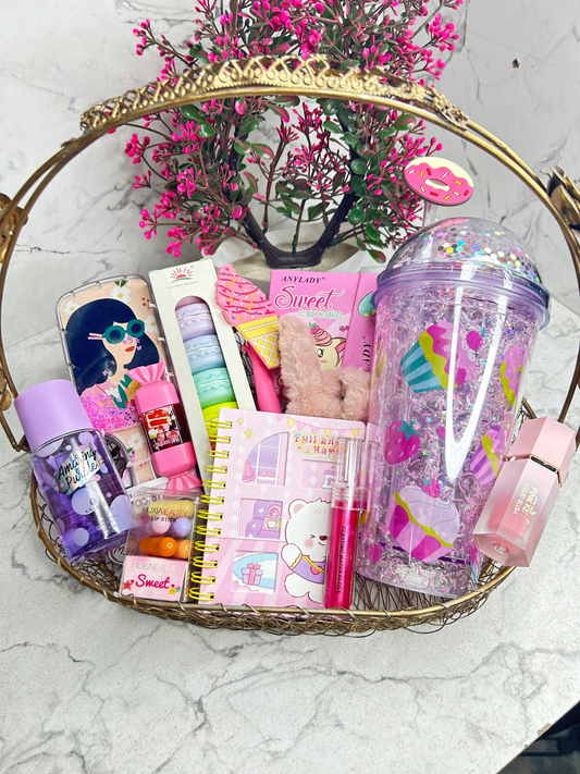 SWEET GIRL HAMPER