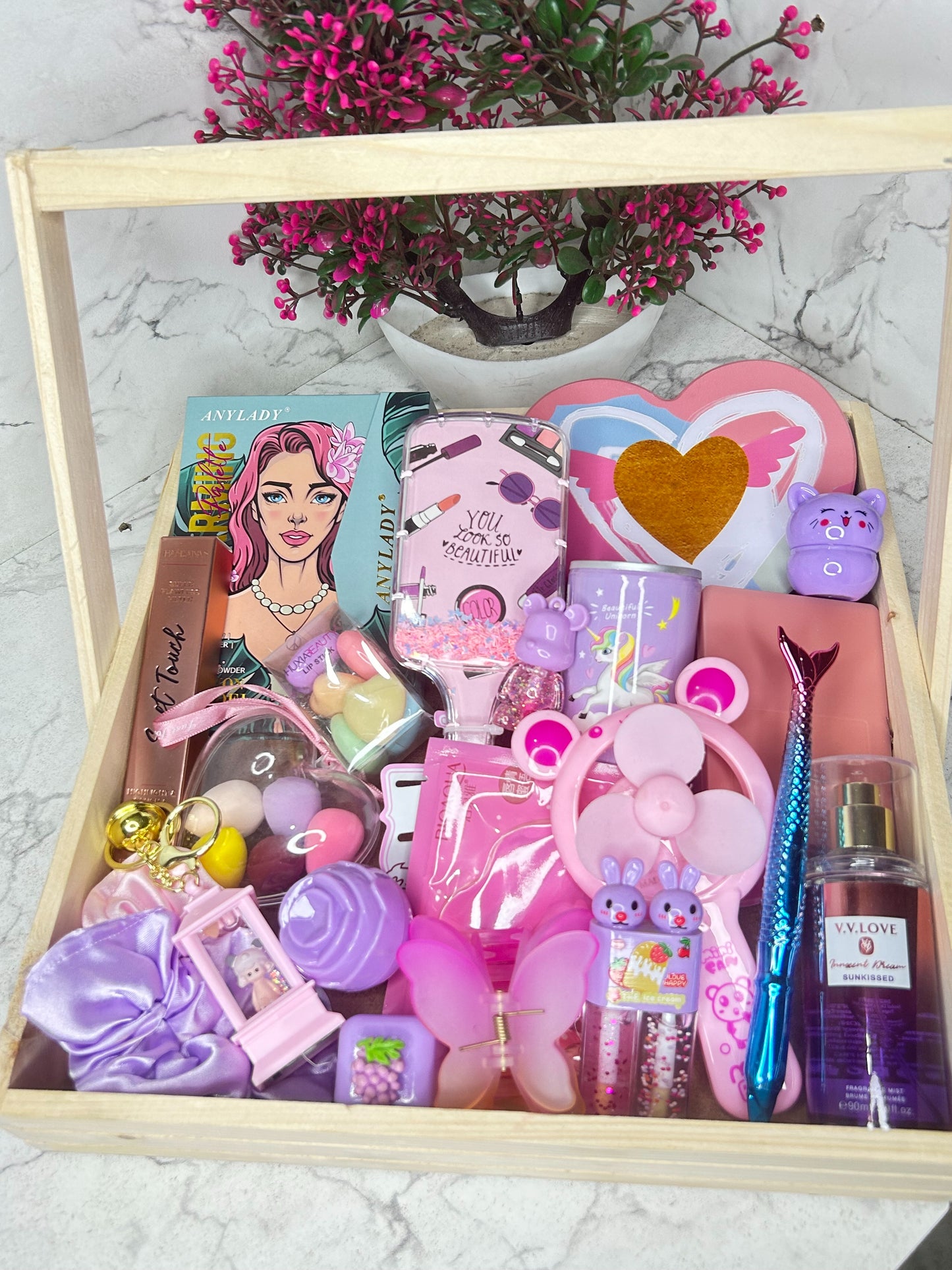 CHARMING GIRL HAMPER