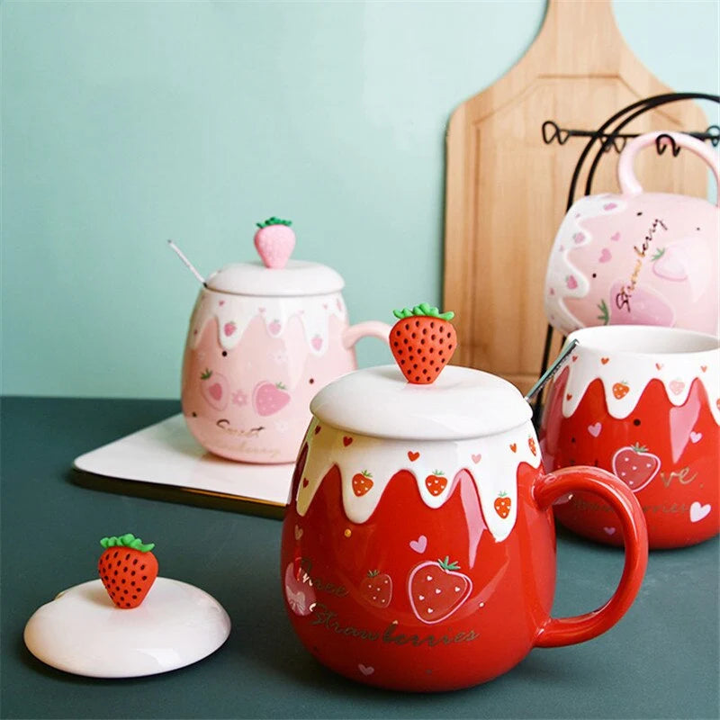 STRAWBERRY CAKE CERAMIC MUG